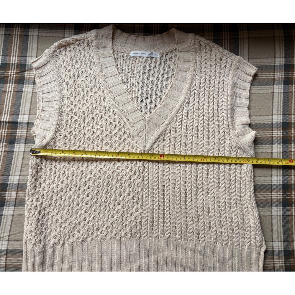 Altar'd State Cream Cable Knit Sweater Vest V-Neck Sleeveless Boho Beige Medium - Picture 5 of 8